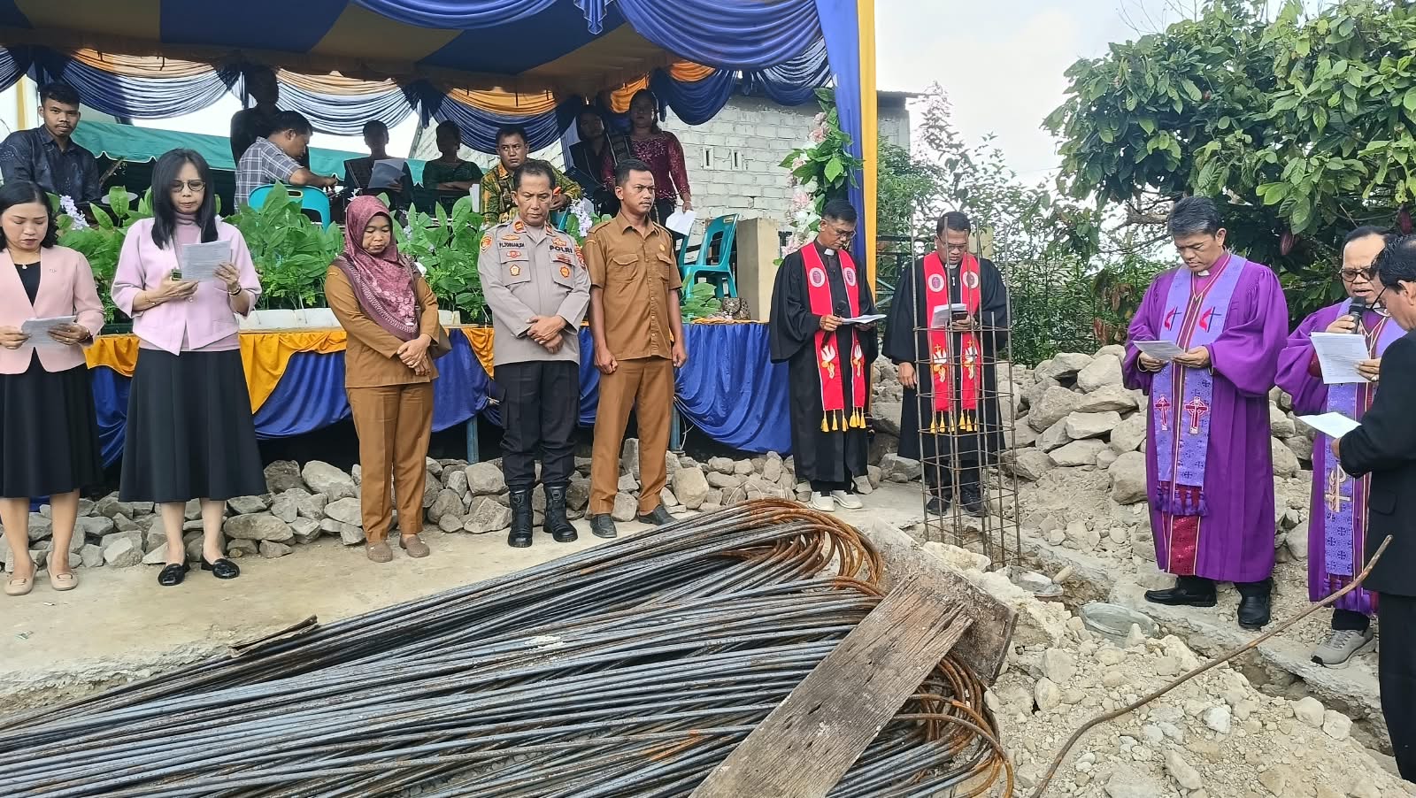 Peletakan Batu Penjuru Pembangunan Gedung Gereja GMI Agape Tiga Lingga Distrik 3 Wilayah I